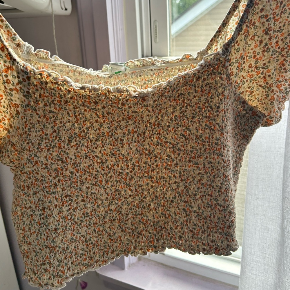 Aerie Cream and Orange crop top